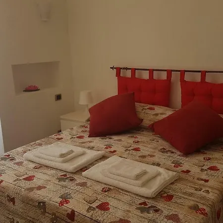 Domus Santamaura * Roma